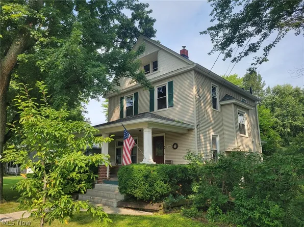 1493 Morris St, Mineral Ridge, OH 44440