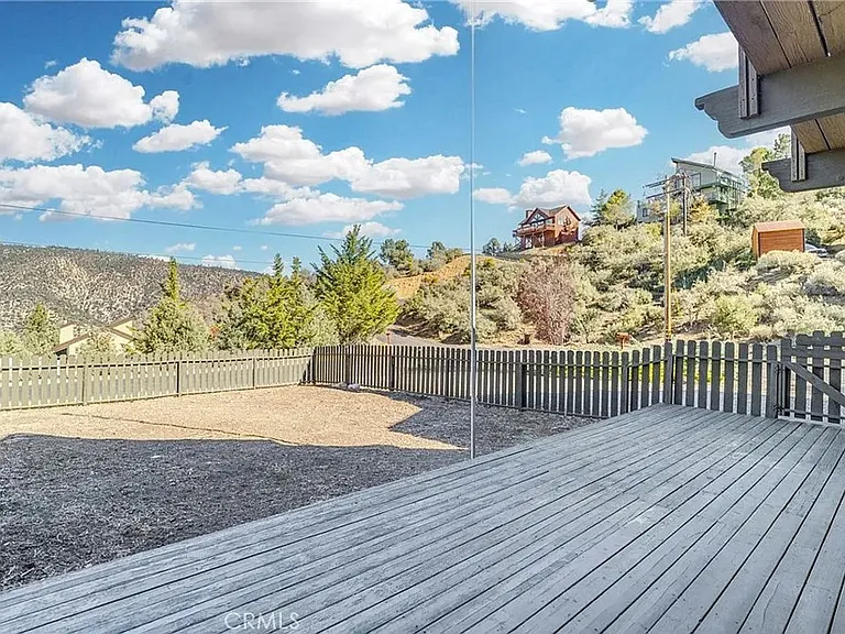 1809 Pioneer Way — Photo 6