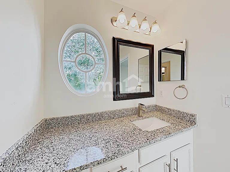 2219 Darlin Cir — Photo 11
