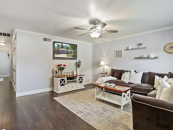 4th image of 2654 Sumac Ave