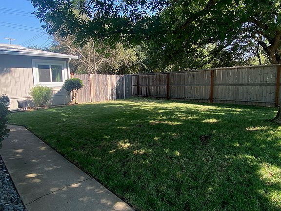 4th image of 1300 Champion Oaks Dr