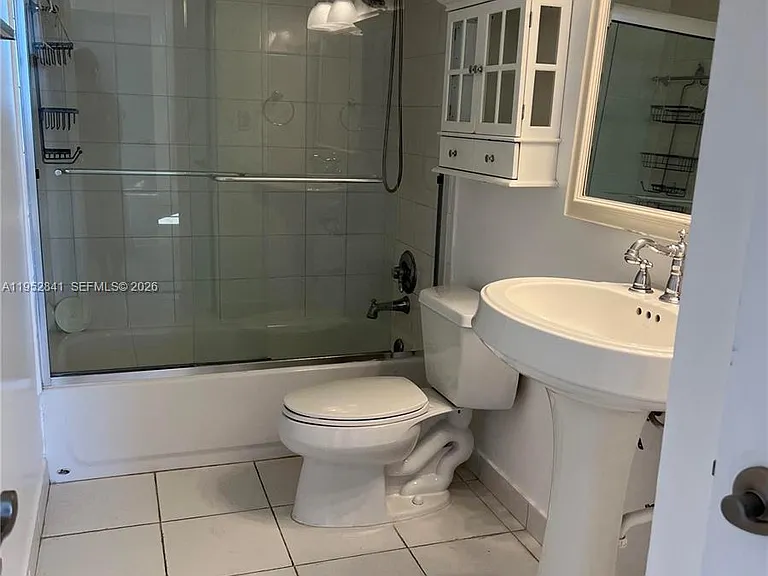 2899 Collins Ave #1502 — Photo 14