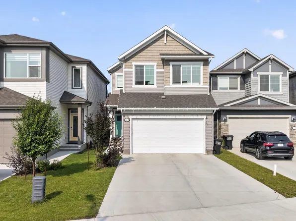 1461 Goodspeed Ln NW, Edmonton, AB T5T 6S3