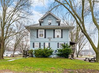 215 E Green St, West Branch, IA 52358