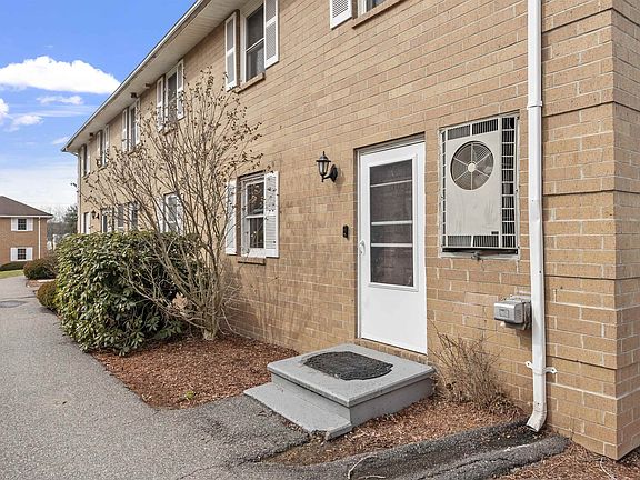 3rd image of 603 Elmwood Drive