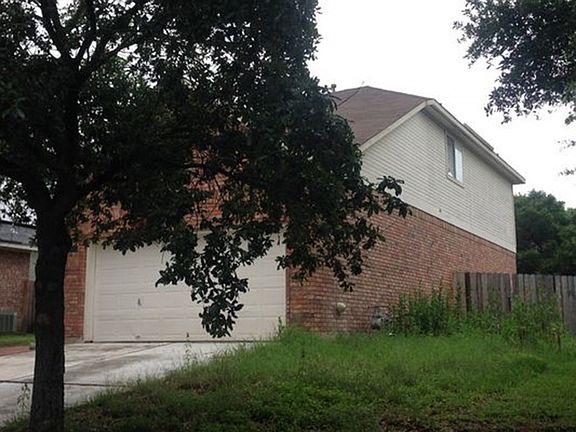 2nd image of 2815 Pioneer Way