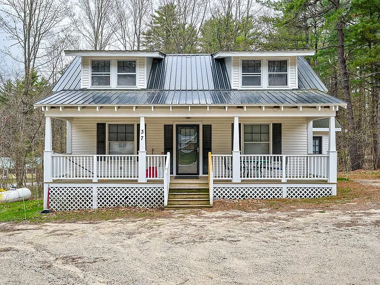 37 Cranmore Rd — Photo 1