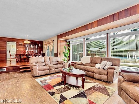 5th image of 2939 Belle Fontaine Blvd