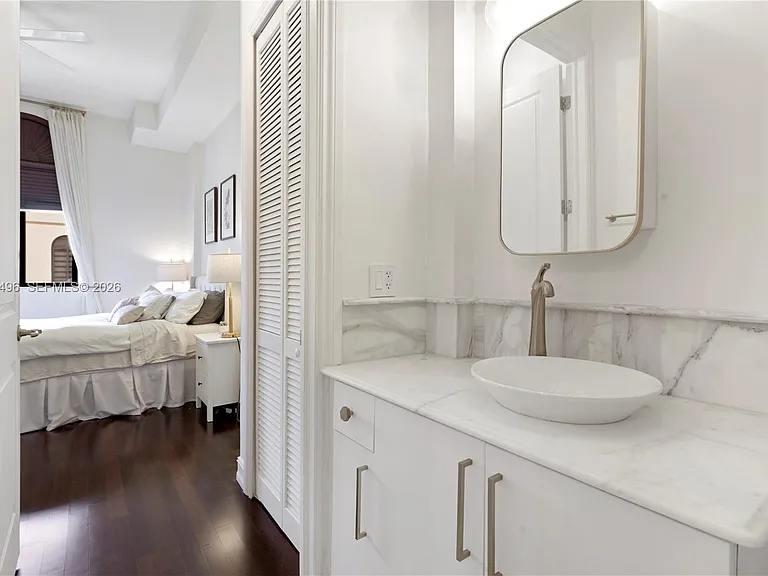 1805 Ponce De Leon Blvd #818 — Photo 7