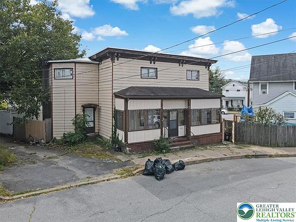 2nd image of 133 Govier St