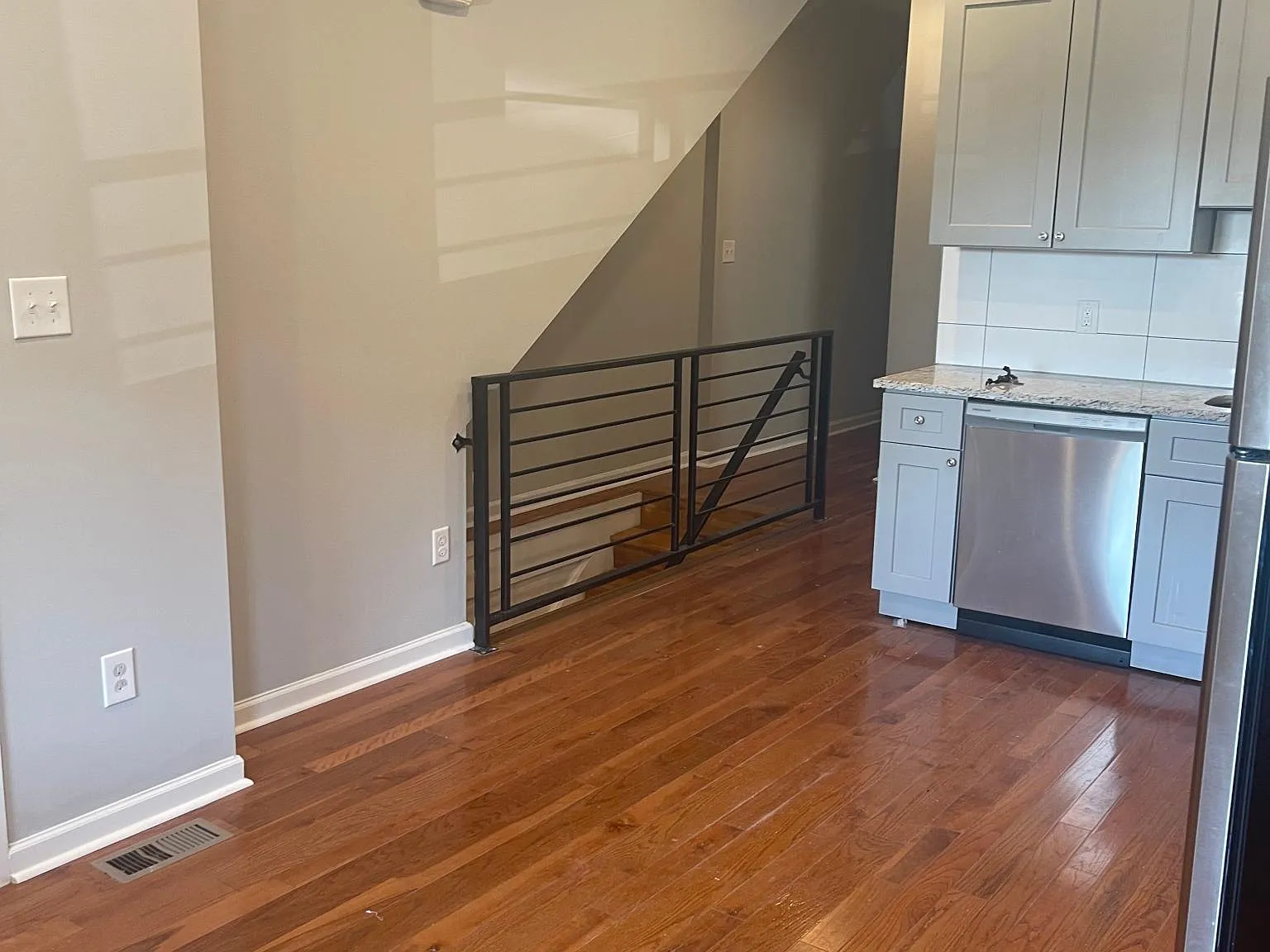 733 N 44th St — Photo 3