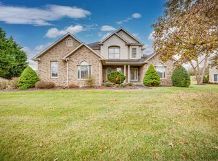 107 Strawberry Field Dr, Johnson City, TN 37604
