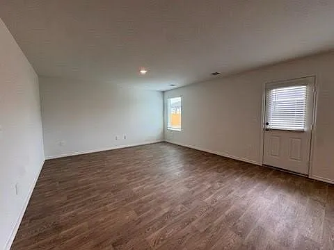 161 Birdwell Ln — Photo 6