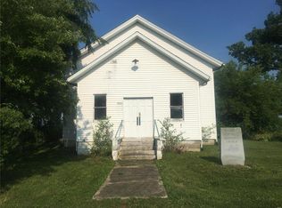 19031 Hopewell Rd, Carlyle, IL 62231