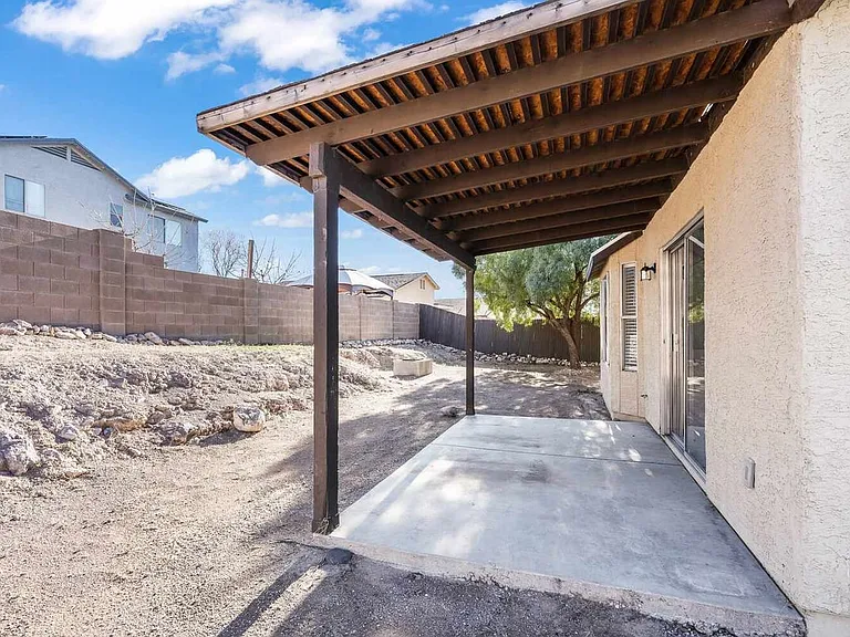 7209 S Avenida Del Nopal — Photo 8