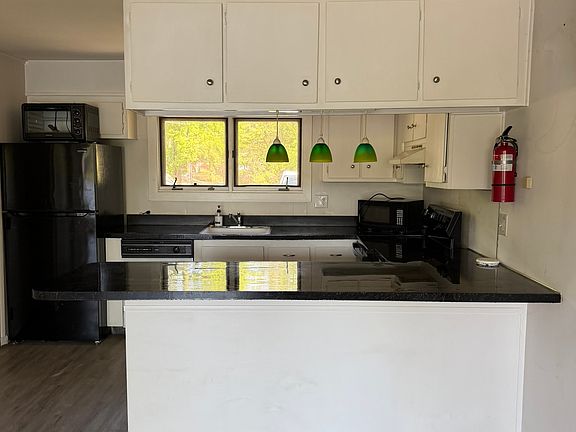 3rd image of 202 S Shore Dr #A