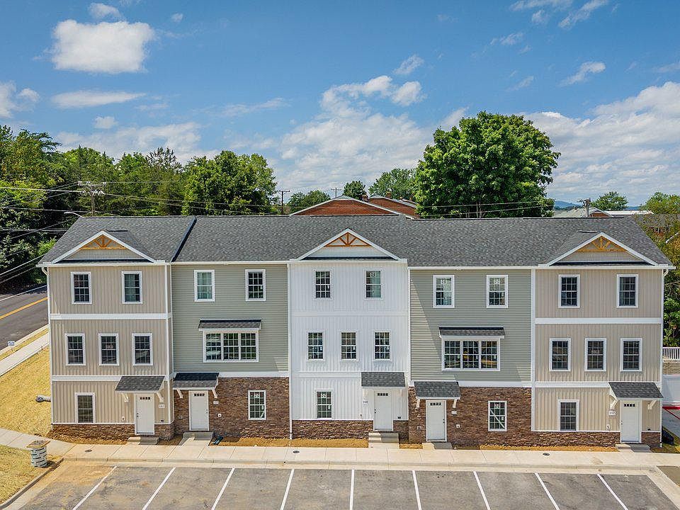 1st image of 113 Willowstone Ct