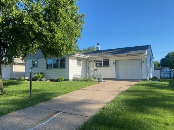 (undisclosed Address), East Moline, IL 61244