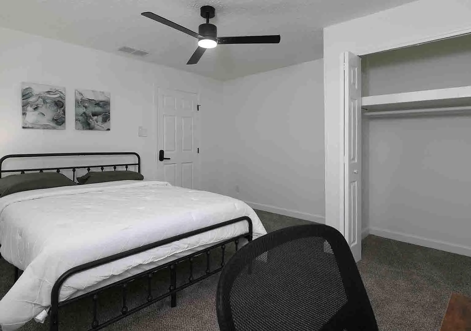4 bed, 2.0 bath, 1500 sqft, $1,364 — Photo 3