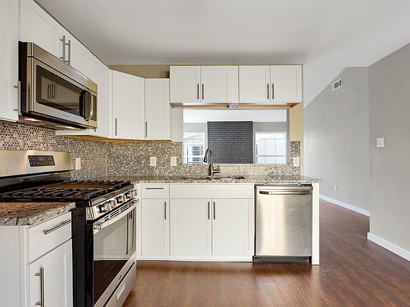 4th image of 10504 Little Pebble Dr