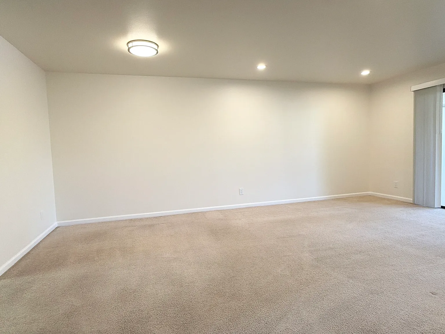 2 bed, 863 sqft, $2,950 — Photo 4