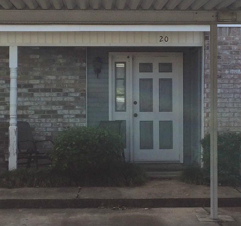 1st image of 382 Fairway Dr APT 20