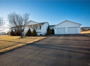 70 Hillview Rd, Kunkletown, PA 18058