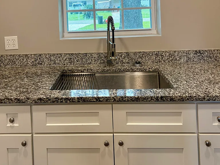 7018 Bonnie Brae Ln — Photo 8