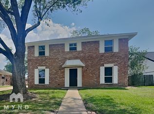 6607 Escondido Dr, Houston, TX 77083