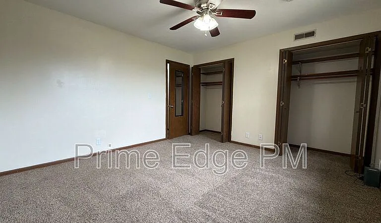 2532 T St #6 — Photo 18