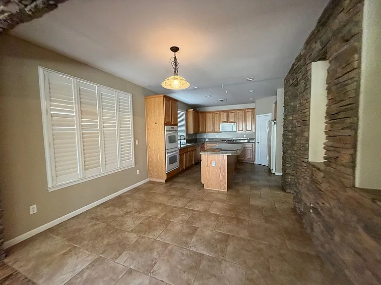 485 Cicada Ct — Photo 10