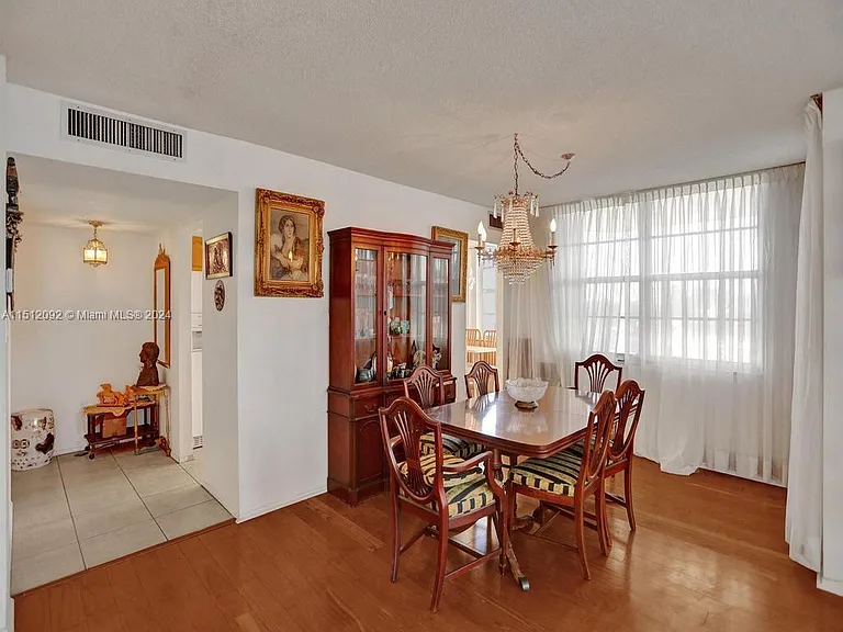 18051 Biscayne Blvd #304 — Photo 8