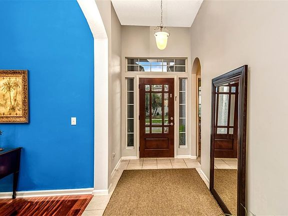 4th image of 2615 Portside Dr