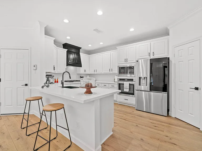 5425 Nolda St — Photo 14
