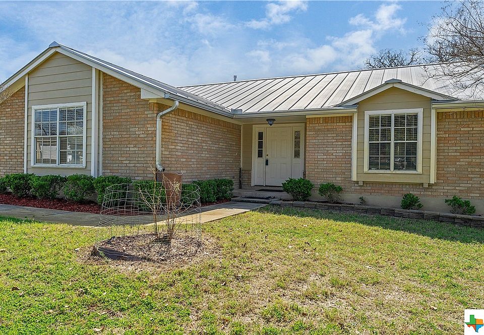 1st image of 115 Sky Hawk Ln
