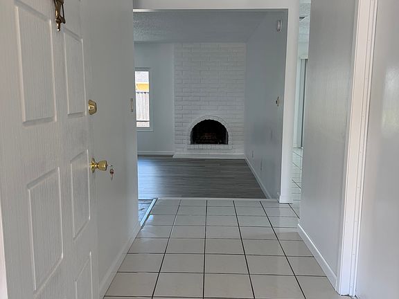 2nd image of 34526 Egerton Pl