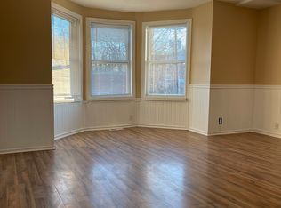 73 W 4th St #1, Derby, CT 06418