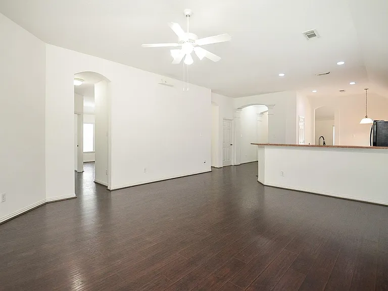7038 Cornflower Ln — Photo 8