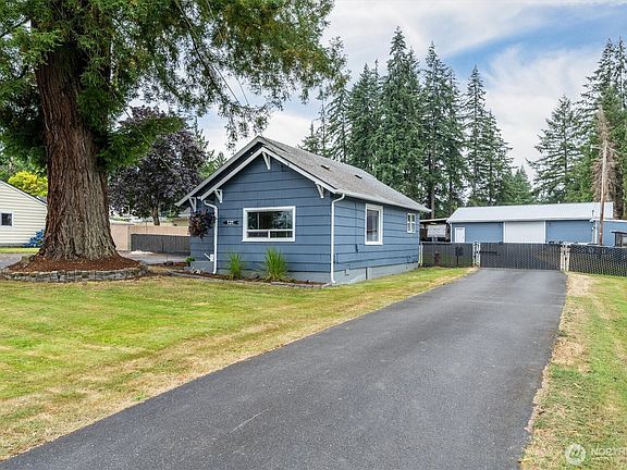 2nd image of 131 Niblett Way