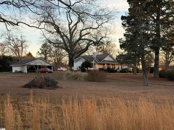 2120 101st Hwy, Gray Court, SC 29645