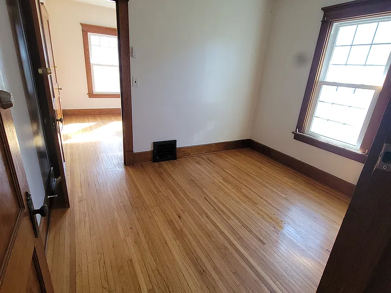 1242 Claremont St — Photo 10