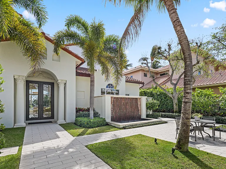 408 Fisher Ln — Photo 16