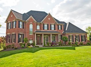 206 Longbow Ln, Mars, PA 16046