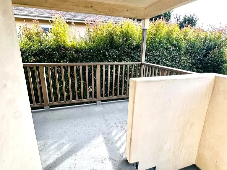922 E Ortega St — Photo 2