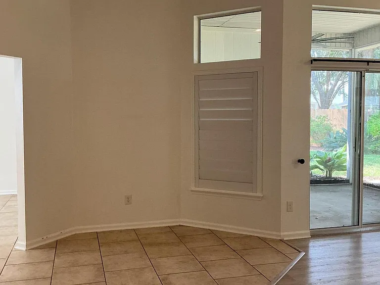 12335 Vine Maple Way — Photo 4