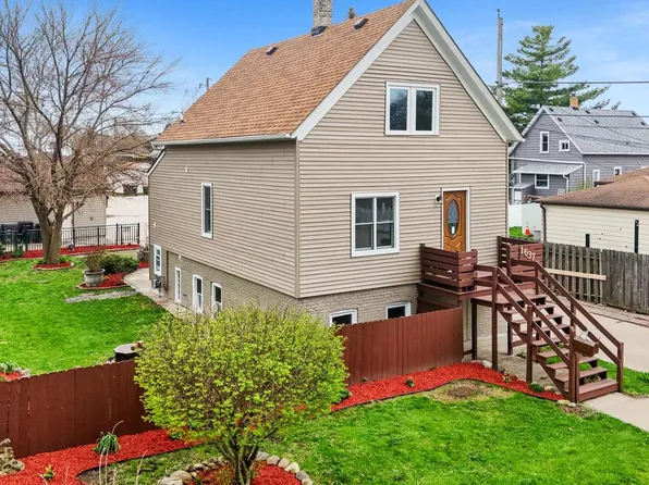 1637 Maple STREET, South Milwaukee, WI 53172