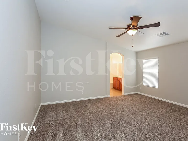 4532 Silverwind Rd — Photo 7
