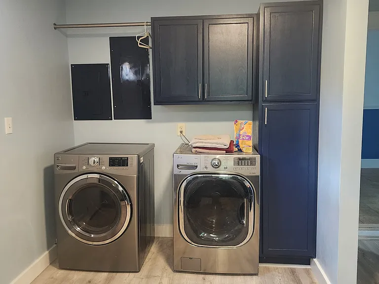826 Maupas Ave — Photo 12