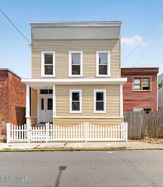 2nd image of 52 Sargent Street