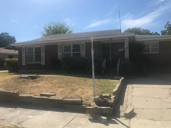 2304 Nottingham Blvd, Fort Worth, TX 76112